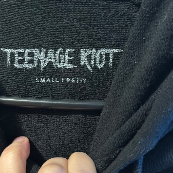 BULK BUY- 4 Men’s Oversized Long Hoodies in Neutral Tones- Teenage Riot - Picture 4 of 8